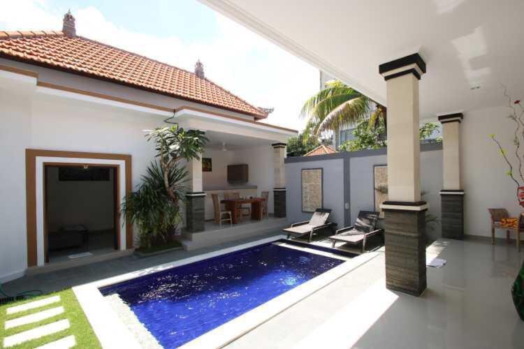 Villa Positano Seminyak Zewnętrze zdjęcie
