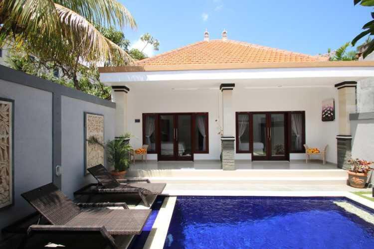 Villa Positano Seminyak Zewnętrze zdjęcie